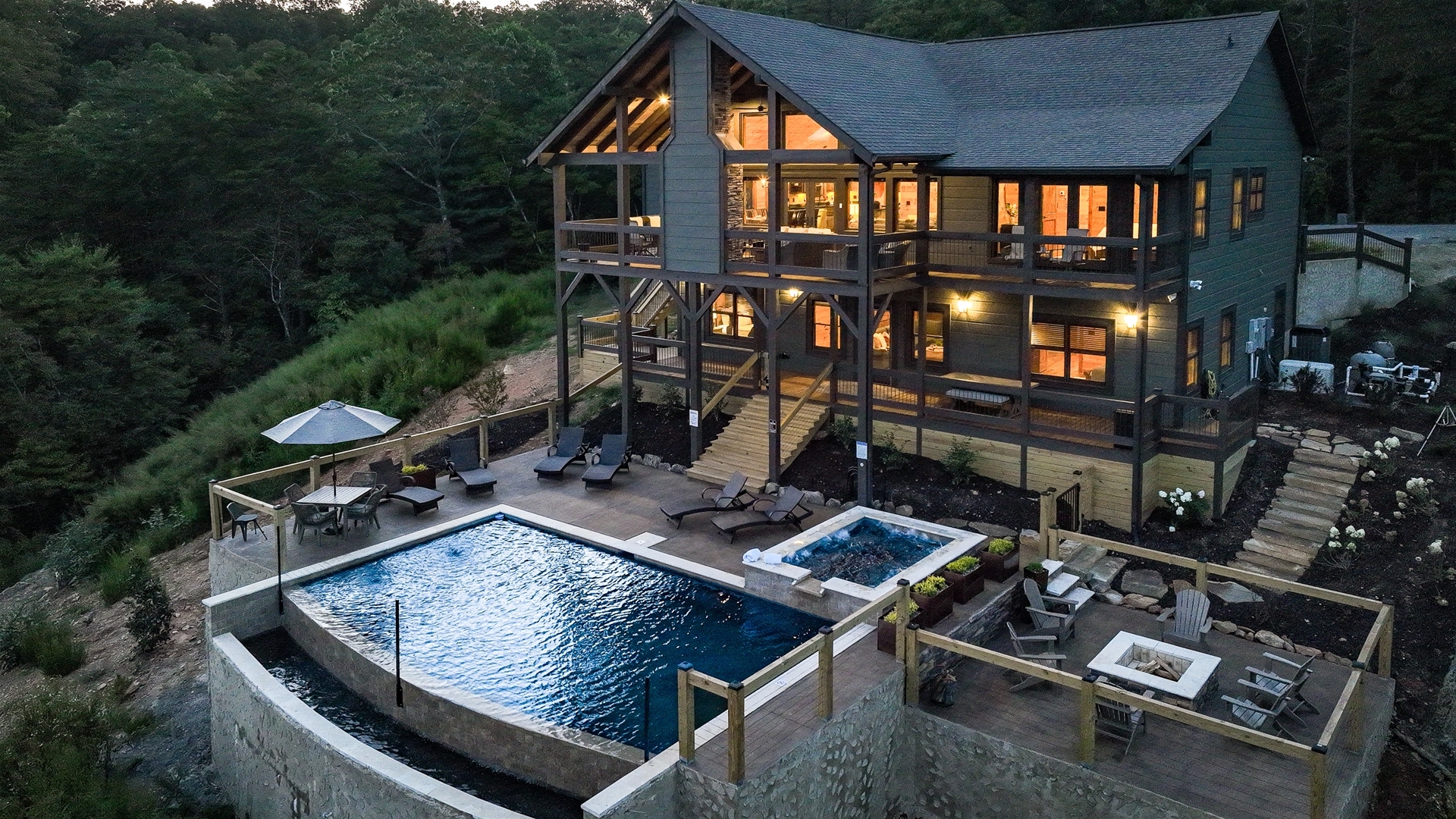 Toccoa Vista Pool & Spa